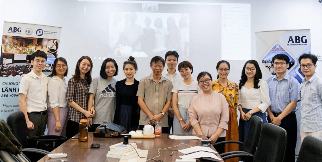 Đáp đền tiếp nối